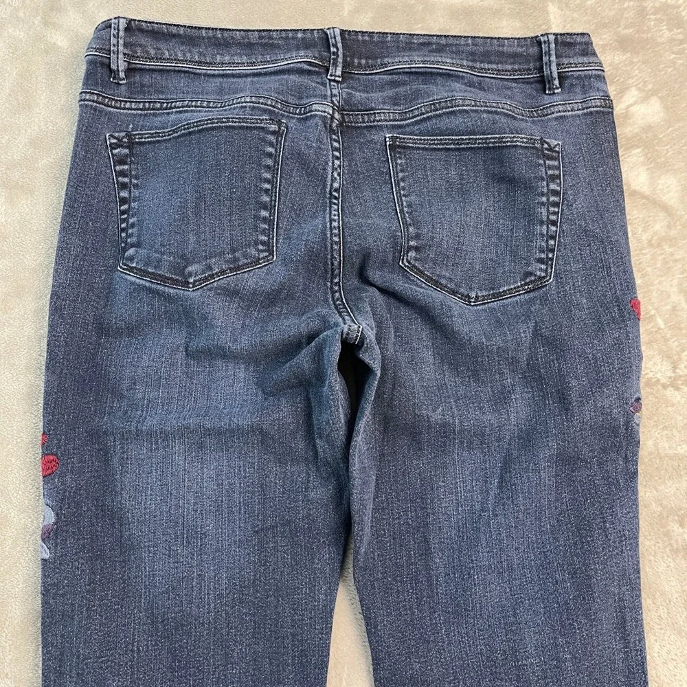 J. Jill Authentic Fit Slim Ankle Jeans Womens 10 Blue Floral Embroidered Denim